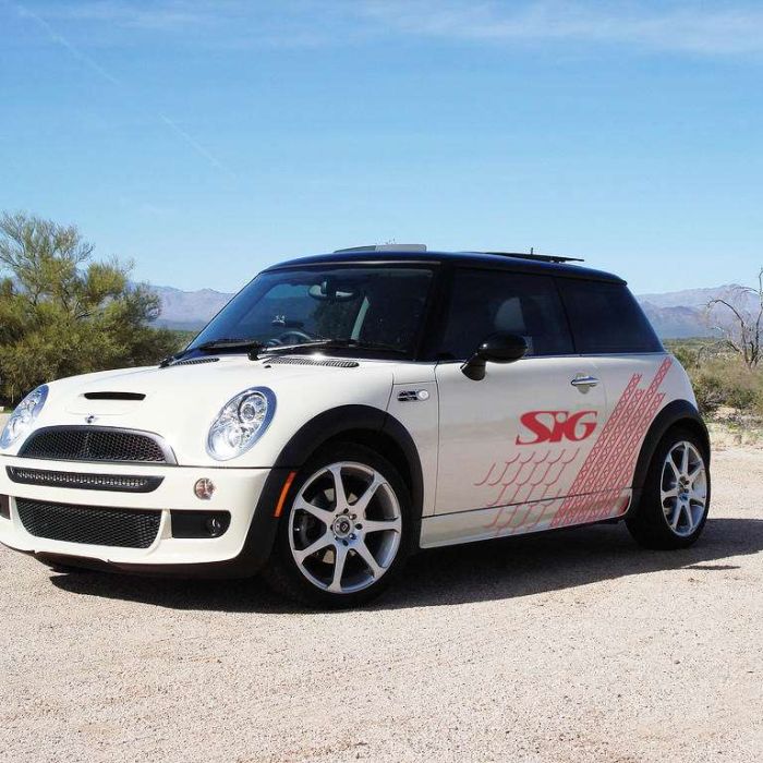 SIG - identyfikacja wizualna - samochód